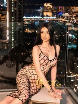Escort Maeve 46872