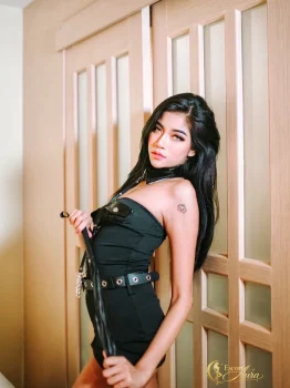 Escort Emelia 51092