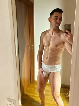 Escort Jordan 51699
