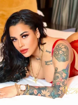 Escort Katlynn 52660