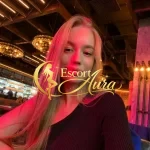 lark-06-escort-aura.webp №2
