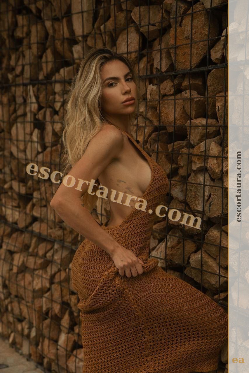 Zara photo 3