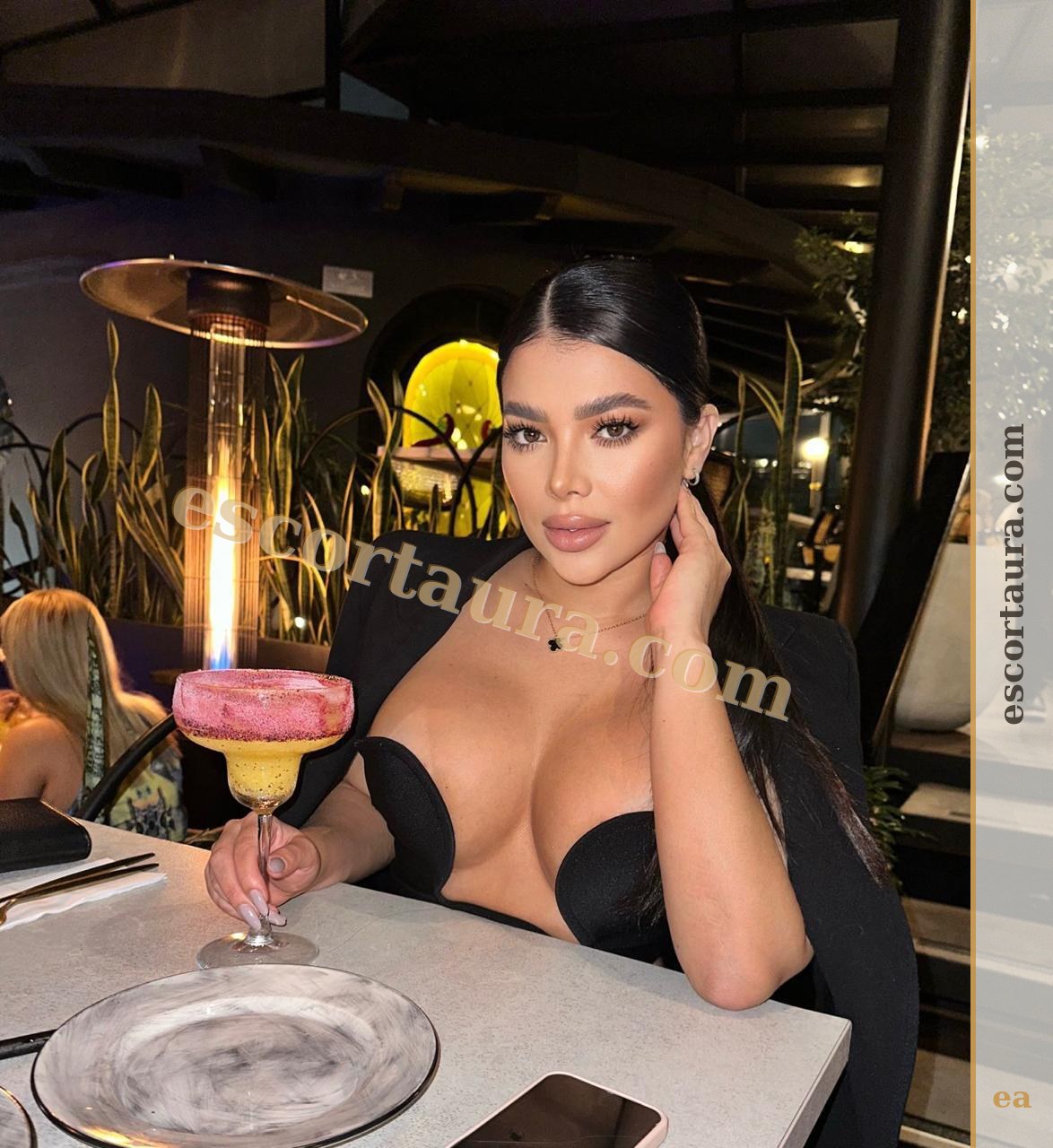 Serena, 26 years old, Swiss escort in Dubai