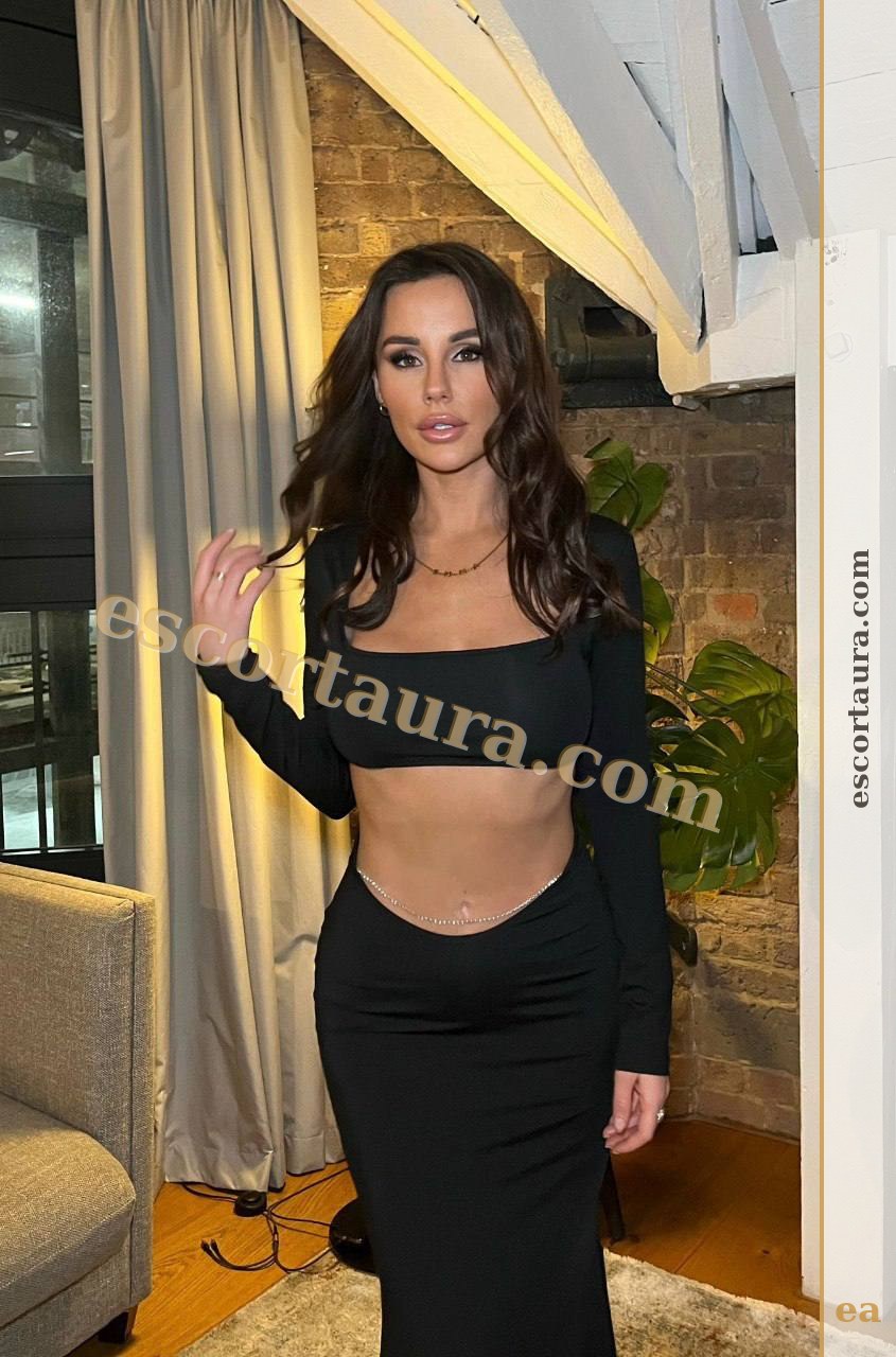 Willow, 28 years old, Swiss escort in Dubai